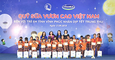 Quỹ sữa vươn cao Việt Nam và Vinamilk  đem niềm vui ngày tết trung thu đến cho trẻ em tỉnh Vĩnh Phúc