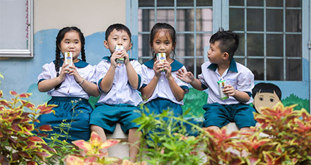 Chương trình sữa học đường được tỉnh Hậu Giang mở rộng phạm vi thí điểm